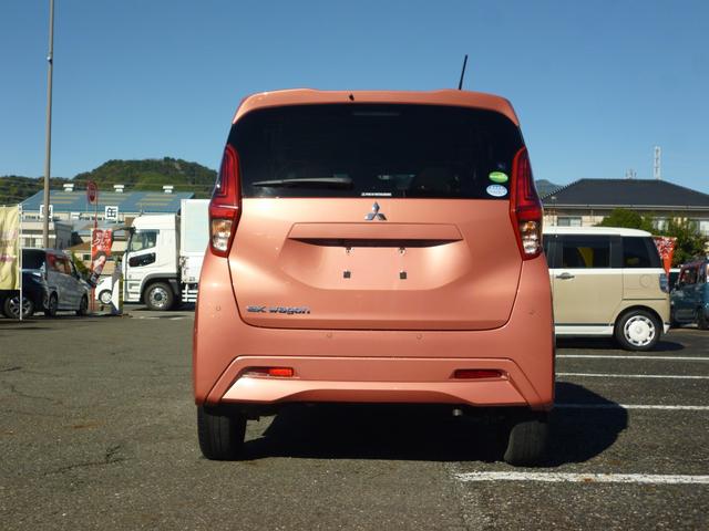 ｅＫワゴン Ｇ　ナビＴＶ　オートライト　バックカメラ　フルセグＴＶ　衝突軽減ブレーキ　前席シートヒーター　横滑り防止装置（3枚目）