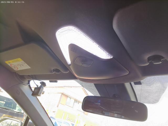 Ｃ－ＨＲ 　純正ナビ　Ｂｌｕｅｔｏｏｔｈオーディオ　クルーズコントロール　前後ドライブレコーダー　ＥＴＣ２．０　バックカメラ　純正１７インチアルミホイール　禁煙　スペアキー（27枚目）