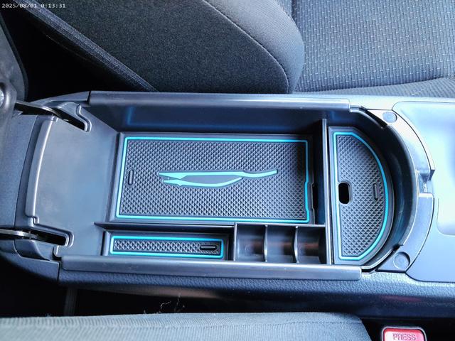 Ｃ－ＨＲ 　純正ナビ　Ｂｌｕｅｔｏｏｔｈオーディオ　クルーズコントロール　前後ドライブレコーダー　ＥＴＣ２．０　バックカメラ　純正１７インチアルミホイール　禁煙　スペアキー（31枚目）