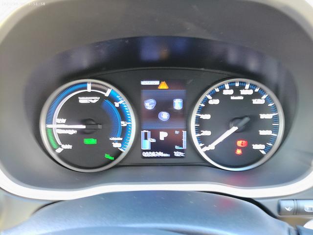 エクリプスクロスPHEV P 8インチスマートフォン連携オーディオ Bluetoothオーディオ 電動パノラマサンルーフ ルーフレール クルーズコントロール 自動防眩ルームミラー パワーシート ETC 100V AC電源(13枚目)