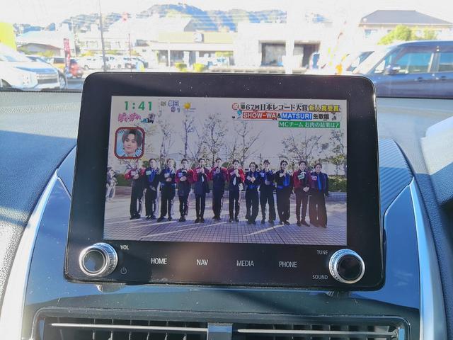 エクリプスクロスPHEV P 8インチスマートフォン連携オーディオ Bluetoothオーディオ 電動パノラマサンルーフ ルーフレール クルーズコントロール 自動防眩ルームミラー パワーシート ETC 100V AC電源(15枚目)