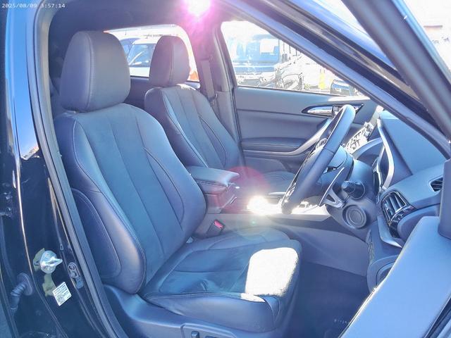 エクリプスクロスPHEV P 8インチスマートフォン連携オーディオ Bluetoothオーディオ 電動パノラマサンルーフ ルーフレール クルーズコントロール 自動防眩ルームミラー パワーシート ETC 100V AC電源(38枚目)