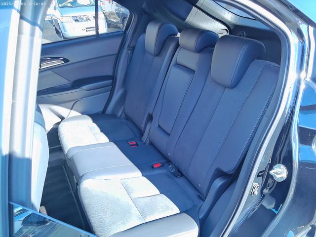 エクリプスクロスPHEV P 8インチスマートフォン連携オーディオ Bluetoothオーディオ 電動パノラマサンルーフ ルーフレール クルーズコントロール 自動防眩ルームミラー パワーシート ETC 100V AC電源(40枚目)