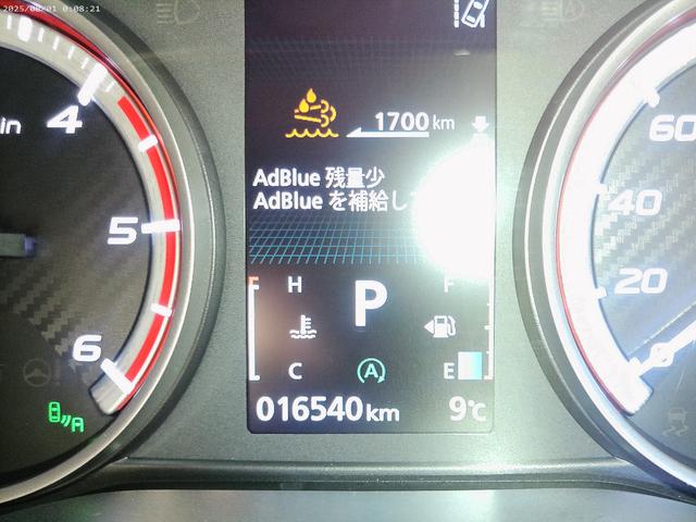 デリカＤ：５ Ｐ　純正１０．１型メモリーナビ　全周囲カメラ　ＥＴＣ　両側電動スライドドア　クリーンディーゼルターボ　電動テールゲート　４ＷＤ　ドラレコ　電動パーキングブレーキ　８人乗り　電動オートステップ（16枚目）