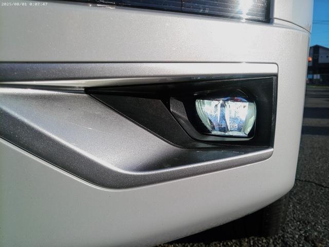 デリカＤ：５ Ｐ　純正１０．１型メモリーナビ　全周囲カメラ　ＥＴＣ　両側電動スライドドア　クリーンディーゼルターボ　電動テールゲート　４ＷＤ　ドラレコ　電動パーキングブレーキ　８人乗り　電動オートステップ（26枚目）