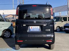 ���Ҥϥ����������ǥ����顼�α��Ĥ�����ż֥��󥿡� 3