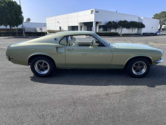 マスタング Fastback 国内未登録(2枚目)