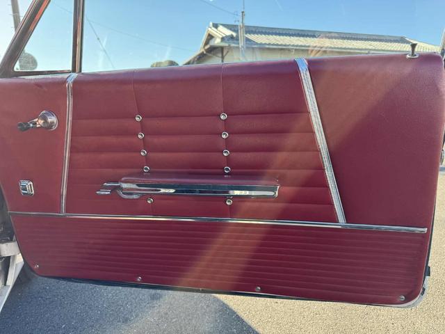 シボレーインパラ Ｃｏｎｖｅｒｔｉｂｌｅ（13枚目）