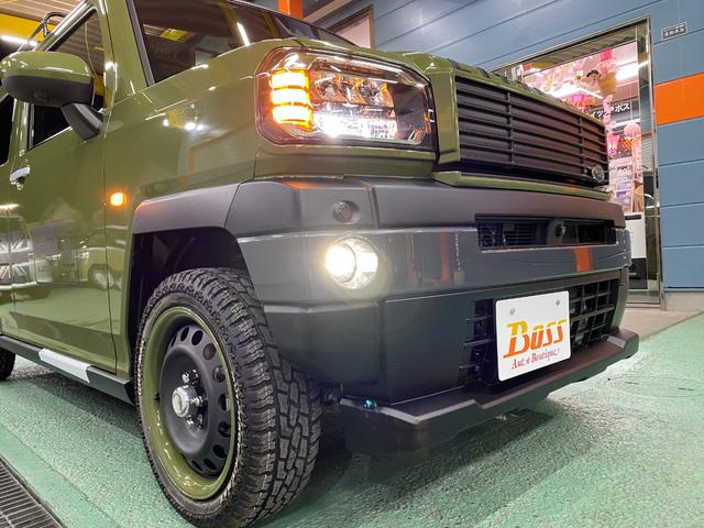 タフト Ｇターボ　展示車　パノラマモニター対応カメラ装着車　オートクルーズコントロール　ＬＥＤオートライト　シートヒーター　カラードディッシュホイール　ゴツゴツタイヤ　ＤＡＭＤデカール　ＢＯＳＳデザインフロアーマット（49枚目）