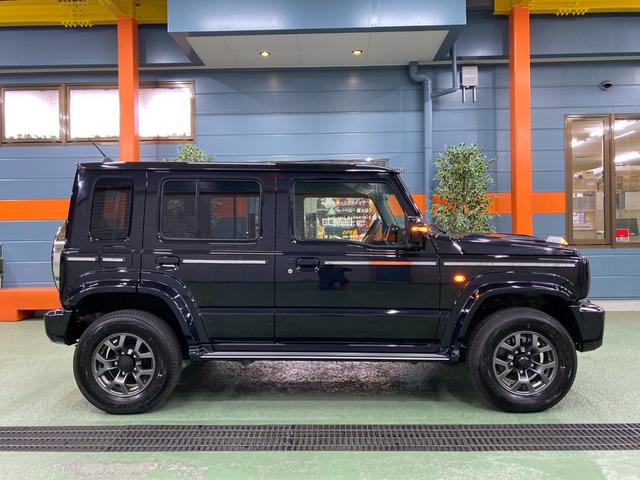 ジムニーノマド ＦＣ　登録済未使用車　ＤＡＭＤコンプリートキット　スズキセーフティサポート　直前直鎖用カメラモニターセット　オートクルーズコントロール　ＢＯＳＳデザインフロアーマット（4枚目）