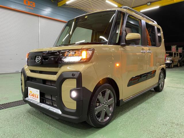 タント ファンクロスターボ　展示試乗車　禁煙車　アダプティブクルーズコントロール　パノラマカメラ　ナビＴＶフルセグ　ＥＴＣ　左右シートヒーター　クリアランスソナー　両側パワースライドドア　ＢＯＳＳデザインフロアーマット（2枚目）