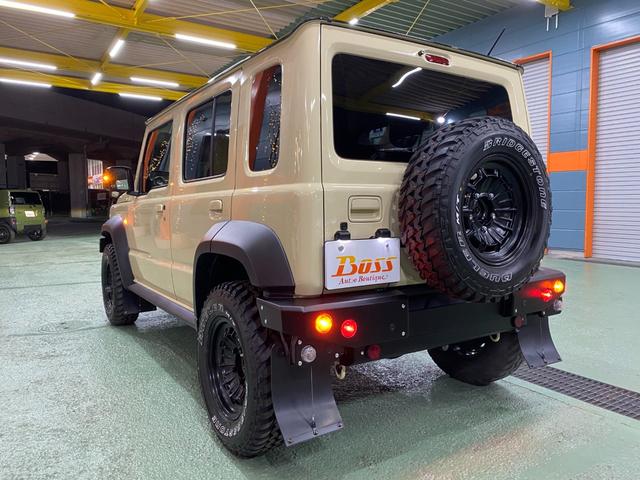 ジムニーノマド ＦＣ　登録済未使用車　ＤＡＭＤフェイスチェンジキット　ＤＡＭＤアルミホイール　ヘッドライトガード　フォグランプガード　ＬＥＤポジションランプ　ＢＯＳＳデザインフロアーマット　オートクルーズコントロール（6枚目）