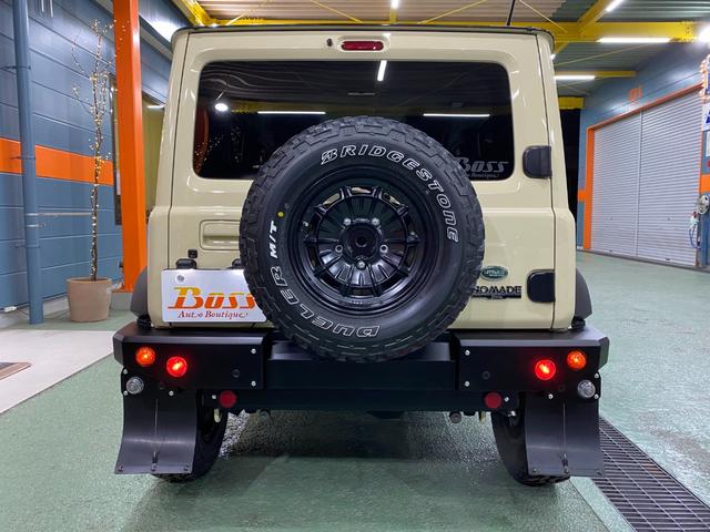 ジムニーノマド ＦＣ　登録済未使用車　ＤＡＭＤフェイスチェンジキット　ＤＡＭＤアルミホイール　ヘッドライトガード　フォグランプガード　ＬＥＤポジションランプ　ＢＯＳＳデザインフロアーマット　オートクルーズコントロール（7枚目）