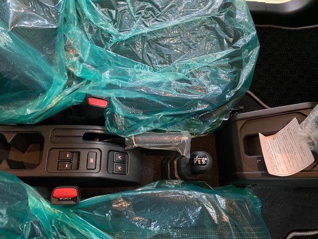 ジムニーノマド ＦＣ　登録済未使用車　ＤＡＭＤフェイスチェンジキット　ＤＡＭＤアルミホイール　ヘッドライトガード　フォグランプガード　ＬＥＤポジションランプ　ＢＯＳＳデザインフロアーマット　オートクルーズコントロール（21枚目）