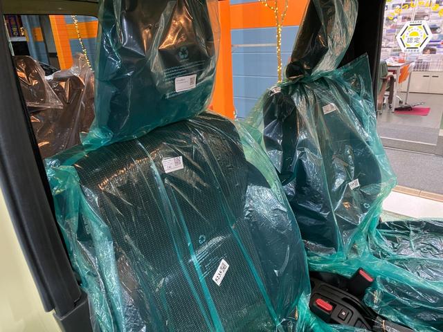 ジムニーノマド ＦＣ　登録済未使用車　ＤＡＭＤフェイスチェンジキット　ＤＡＭＤアルミホイール　ヘッドライトガード　フォグランプガード　ＬＥＤポジションランプ　ＢＯＳＳデザインフロアーマット　オートクルーズコントロール（22枚目）