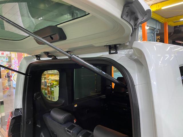 タント カスタムＸ　ワンオーナー　禁煙車　ナビＴＶフルセグ　パノラマカメラ　クリアランスソナー　レーンアシスト　ＬＥＤオートライト　両側パワースライドドア　左右シートヒーター　スマートキー　ＢＯＳＳデザインフロアーマット（11枚目）