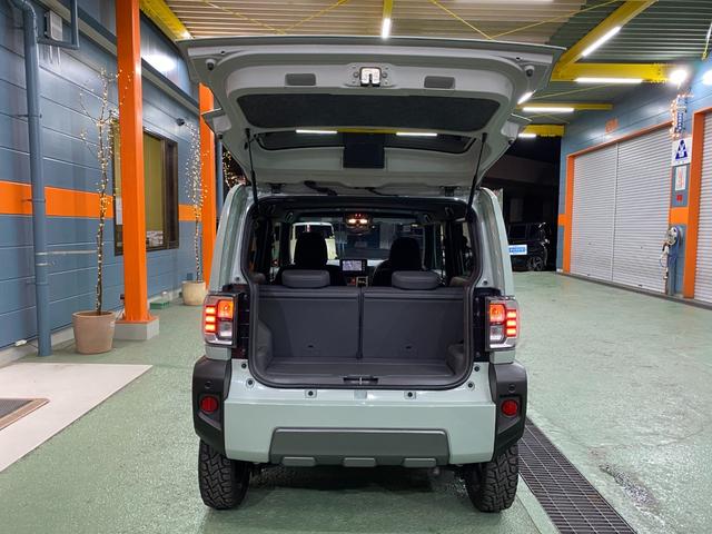 タフト Ｇターボ　ダーククロムベンチャー　ワンオーナー　禁煙車　ＤＡＭＤフェイスチェンジ　ゴツゴツタイヤ　ナビＴＶフルセグ　パノラマカメラ　オートクルーズコントロール　クリアランスソナー　ＬＥＤオートライト　ＢＯＳＳデザインフロアーマット（9枚目）