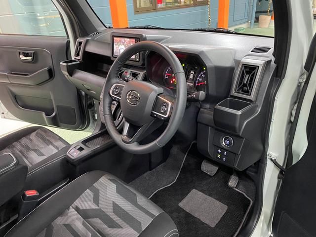 タフト Ｇターボ　ダーククロムベンチャー　ワンオーナー　禁煙車　ＤＡＭＤフェイスチェンジ　ゴツゴツタイヤ　ナビＴＶフルセグ　パノラマカメラ　オートクルーズコントロール　クリアランスソナー　ＬＥＤオートライト　ＢＯＳＳデザインフロアーマット（16枚目）