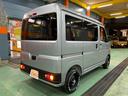 ハイゼットカーゴ ＤＸ　展示車試乗車　禁煙車　ＤＡＭＤコンプリートキット　１２インチホワイトレタータイヤ　クリアランスソナー　レーンアシスト　オートヘッドライト　角目４灯ハロゲン　ＢＯＳＳデザインフロアマット　ワイヤレスキー（6枚目）