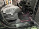 ハイブリッドＸＳターボ　展示試乗車　スズキセーフティサポート　全方位モニター付ナビ装着車　スズキコネクト対応　両側パワースライドドア　ＬＥＤオートライト　オートクルーズコントロール　ＢＯＳＳデザインフロアーマット（26枚目）