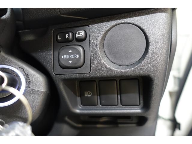 ハイエースバン ロングＤＸ　ＧＬパッケージ　登録済未使用車・ＬＥＤヘッドランプ・デジタルインナーミラー・パノラミックビューモニター・リアクーラーヒーター・セーフティーセンス・車線逸脱警報・１００Ｖ電源・イージークローザースライド（62枚目）