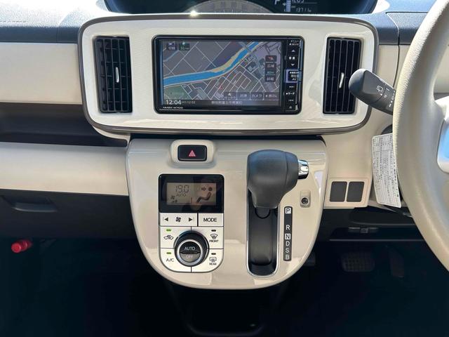 ムーヴキャンバス Ｘメイクアップリミテッド　ＳＡＩＩＩ　禁煙　走行１万ｋ台　ドラレコ　ＥＴＣ　全周囲カメラ　両側電動スライドドア　ナビ　ＴＶ　クリアランスソナー　衝突被害軽減システム　オートマチックハイビーム　スマートキー　アイストップ（6枚目）