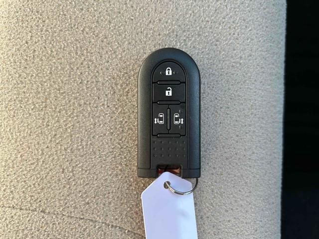 ムーヴキャンバス Ｘメイクアップリミテッド　ＳＡＩＩＩ　禁煙　走行１万ｋ台　ドラレコ　ＥＴＣ　全周囲カメラ　両側電動スライドドア　ナビ　ＴＶ　クリアランスソナー　衝突被害軽減システム　オートマチックハイビーム　スマートキー　アイストップ（11枚目）