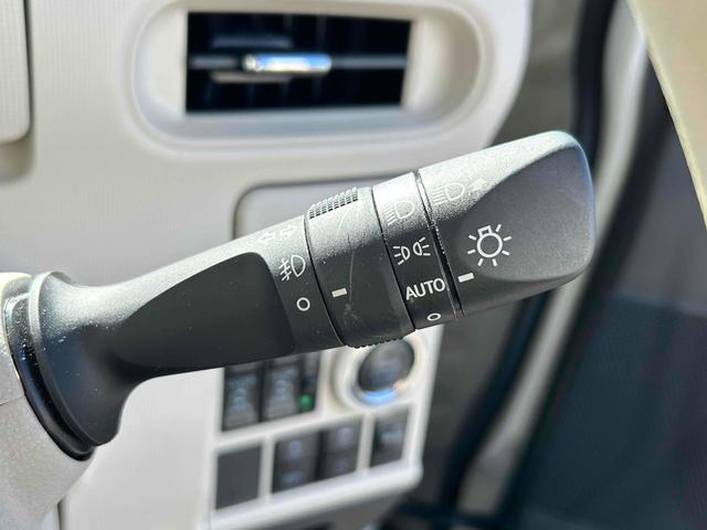 ムーヴキャンバス Ｘメイクアップリミテッド　ＳＡＩＩＩ　禁煙　走行１万ｋ台　ドラレコ　ＥＴＣ　全周囲カメラ　両側電動スライドドア　ナビ　ＴＶ　クリアランスソナー　衝突被害軽減システム　オートマチックハイビーム　スマートキー　アイストップ（28枚目）