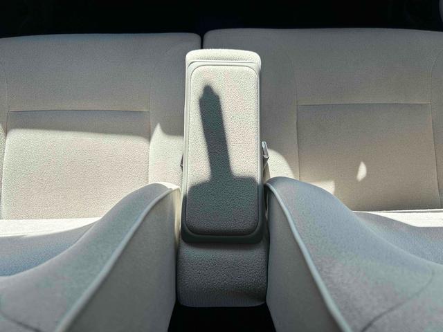 ムーヴキャンバス Ｘメイクアップリミテッド　ＳＡＩＩＩ　禁煙　走行１万ｋ台　ドラレコ　ＥＴＣ　全周囲カメラ　両側電動スライドドア　ナビ　ＴＶ　クリアランスソナー　衝突被害軽減システム　オートマチックハイビーム　スマートキー　アイストップ（41枚目）