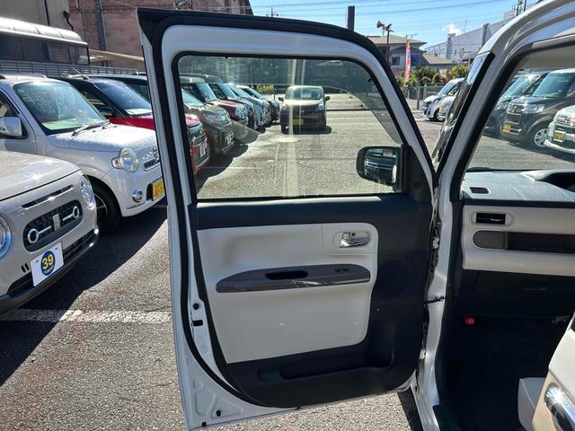 ムーヴキャンバス Ｘメイクアップリミテッド　ＳＡＩＩＩ　禁煙　走行１万ｋ台　ドラレコ　ＥＴＣ　全周囲カメラ　両側電動スライドドア　ナビ　ＴＶ　クリアランスソナー　衝突被害軽減システム　オートマチックハイビーム　スマートキー　アイストップ（52枚目）