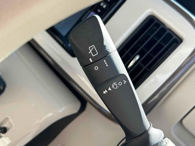 ムーヴキャンバス Ｘメイクアップリミテッド　ＳＡＩＩＩ　禁煙　走行１万ｋ台　ドラレコ　ＥＴＣ　全周囲カメラ　両側電動スライドドア　ナビ　ＴＶ　クリアランスソナー　衝突被害軽減システム　オートマチックハイビーム　スマートキー　アイストップ（55枚目）