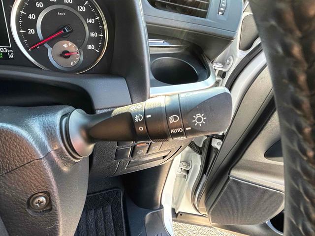 アルファード 2.5S タイプゴールドIII 禁煙車 後席モニター ドラレコ バックカメラ ナビ TV クリアランスソナー レーダークルーズ ツインサンルーフ 衝突被害軽減 両側電動スライドドア オートハイビーム オートライト 電動リアゲート(29枚目)