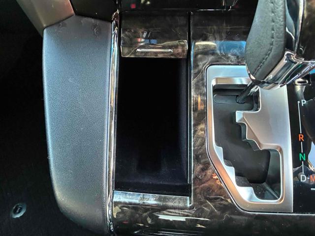 アルファード 2.5S タイプゴールドIII 禁煙車 後席モニター ドラレコ バックカメラ ナビ TV クリアランスソナー レーダークルーズ ツインサンルーフ 衝突被害軽減 両側電動スライドドア オートハイビーム オートライト 電動リアゲート(31枚目)