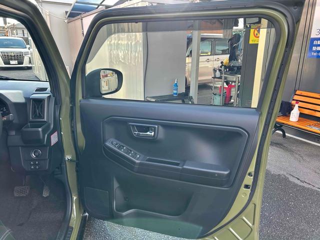 タフト Ｇ　クロムベンチャー　禁煙　ルーフキャリア　スカイフィールトップ　Ｂｌｕｅｔｏｏｔｈ　シートヒータ　ＥＴＣ　バックカメラ　ナビＴＶ　衝突被害軽減システム　オートライト　ＬＥＤヘッド　スマートキー　アイスト　コーナーセンサー（54枚目）