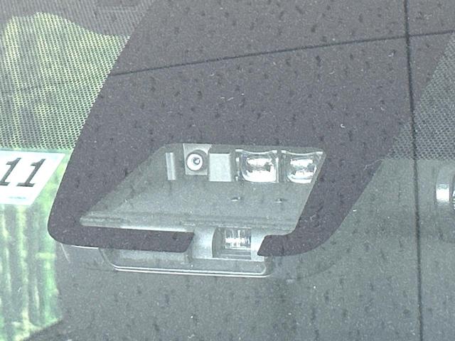 ヴォクシー ＺＳ　トヨタセーフティーセンス　純正１０型ナビ　両側電動スライドドア　フリップダウンモニター　バックカメラ　ＬＥＤヘッドライト　Ｂｌｕｅｔｏｏｔｈ　クリアランスソナー　ドラレコ　クルーズコントロール（3枚目）