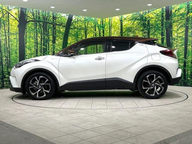 Ｃ－ＨＲ Ｇ　モード　ブルーノ　ハイブリッド　セーフティセンス　禁煙車　純正９型ナビ　レーダークルーズ　バックカメラ　ＥＴＣ　Ｂｌｕｅｔｏｏｔｈ　フルセグ　ドラレコ　シートヒーター　２トーンカラー　ハーフレザーシート　ＬＥＤヘッド（52枚目）