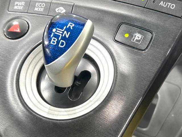 Ｓツーリングセレクション　禁煙車　純正ナビ　バックカメラ　ＥＴＣ　スマートキー　ステアリングスイッチ　オートエアコン　ＬＥＤヘッドライト　純正アルミホイール　オートライト　ＣＤ／ＤＶＤ再生　フォグライト(30枚目)