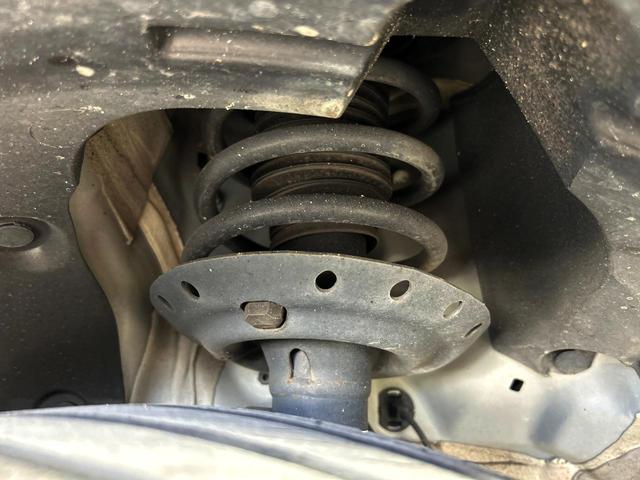 フリードハイブリッド ハイブリッド・クロスターホンダセンシング　両側電動ドア　純正ＳＤナビ　バックカメラ　衝突被害軽減システム　レーダークルーズ　禁煙車　ハーフレザーシート　コーナーセンサー　スマートキー　ＬＥＤヘッド　ビルトインＥＴＣ　車線逸脱警報（22枚目）