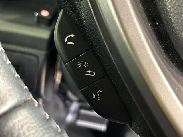 フリードハイブリッド ハイブリッド・クロスターホンダセンシング　両側電動ドア　純正ＳＤナビ　バックカメラ　衝突被害軽減システム　レーダークルーズ　禁煙車　ハーフレザーシート　コーナーセンサー　スマートキー　ＬＥＤヘッド　ビルトインＥＴＣ　車線逸脱警報（31枚目）