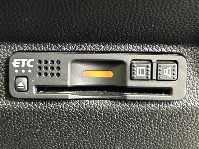 フリードハイブリッド ハイブリッド・クロスターホンダセンシング　両側電動ドア　純正ＳＤナビ　バックカメラ　衝突被害軽減システム　レーダークルーズ　禁煙車　ハーフレザーシート　コーナーセンサー　スマートキー　ＬＥＤヘッド　ビルトインＥＴＣ　車線逸脱警報（57枚目）