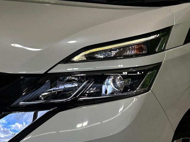 セレナ ハイウェイスター　後席モニター　両側電動ドア　全周囲カメラ　衝突被害軽減システム　禁煙車　ドラレコ　コーナーセンサー　スマートキー　ＬＥＤヘッド　ビルトインＥＴＣ　クルコン　パークアシスト　オートライト（13枚目）