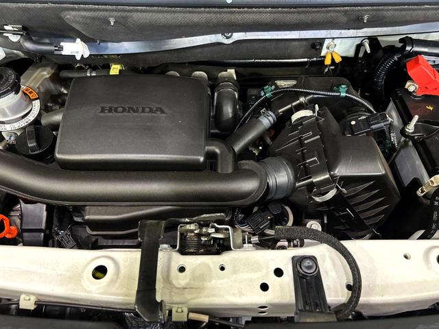 Ｎ－ＢＯＸカスタム Ｌ　両側電動ドア　ＳＤナビ　バックカメラ　衝突被害軽減システム　レーダークルーズ　禁煙車　コーナーセンサー　スマートキー　ＬＥＤヘッド　ビルトインＥＴＣ　車線逸脱警報　オートライト　オートエアコン（18枚目）