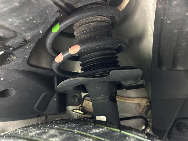 セレナ e-パワー ハイウェイスターV 両側電動ドア 純正SDナビ 全周囲カメラ 衝突被害軽減システム レーダークルーズ 禁煙車 コーナーセンサー スマートキー LEDヘッド ETC2.0 車線逸脱警報 オートライト オートエアコン(20枚目)