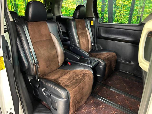 アルファード ２４０Ｓ　タイプゴールド　両側電動ドア　純正ＳＤナビ　後席モニター　バックカメラ　禁煙車　電動リアゲート　ハーフレザーシート　ドラレコ　コーナーセンサー　スマートキー　ＨＩＤヘッド　ビルトインＥＴＣ　クルコン　オートライト（33枚目）