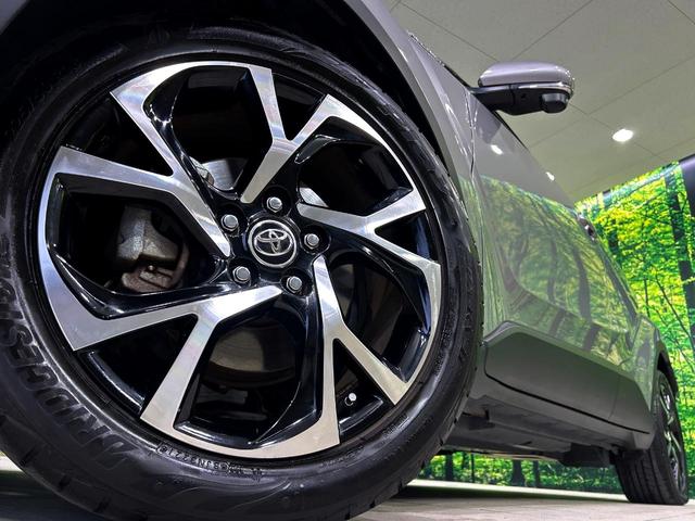 Ｃ－ＨＲ Ｇ　純正ＳＤナビ　バックカメラ　衝突被害軽減システム　レーダークルーズ　禁煙車　ハーフレザーシート　ドラレコ　コーナーセンサー　スマートキー　ＬＥＤヘッド　ビルトインＥＴＣ　オートハイビーム（13枚目）