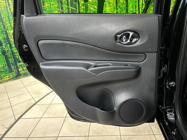 ノート Ｘ　ＤＩＧ－Ｓ　ＫＥＮＷＯＯＤナビ　エマージェンシーブレーキ　スーパーチャージャー　禁煙車　ＬＥＤヘッド　ＥＴＣ　車線逸脱警報　オートライト　オートエアコン　ＣＤ　地デジ　電動格納ミラー　プライバシーガラス（35枚目）