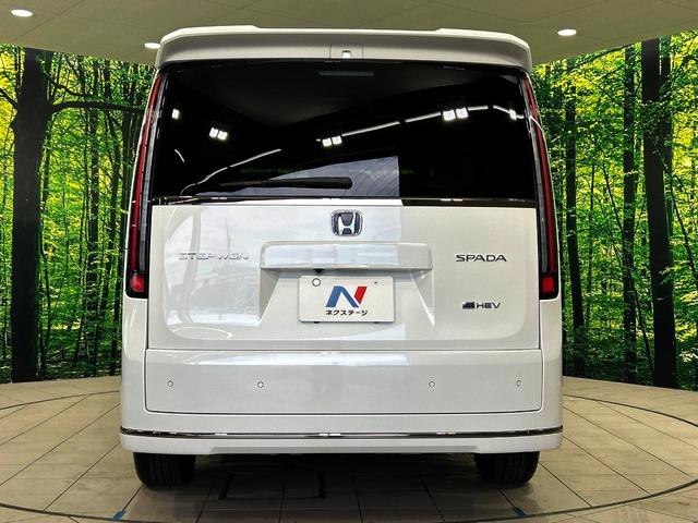 ステップワゴン ｅ：ＨＥＶスパーダ　登録済未使用車　両側電動ドア　バックカメラ　衝突被害軽減システム　レーダークルーズ　電動リアゲート　ハーフレザーシート　コーナーセンサー　スマートキー　ＬＥＤヘッド　オートハイビーム　車線逸脱警報（16枚目）