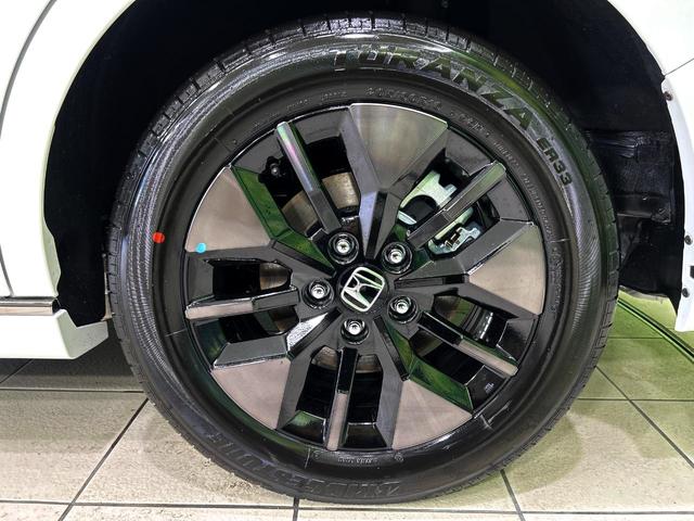 ステップワゴン ｅ：ＨＥＶスパーダ　登録済未使用車　両側電動ドア　バックカメラ　衝突被害軽減システム　レーダークルーズ　電動リアゲート　ハーフレザーシート　コーナーセンサー　スマートキー　ＬＥＤヘッド　オートハイビーム　車線逸脱警報（32枚目）