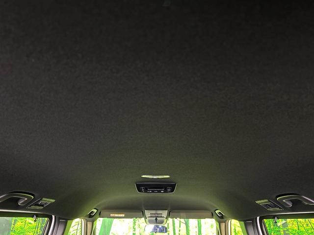 ステップワゴン ｅ：ＨＥＶスパーダ　登録済未使用車　両側電動ドア　バックカメラ　衝突被害軽減システム　レーダークルーズ　電動リアゲート　ハーフレザーシート　コーナーセンサー　スマートキー　ＬＥＤヘッド　オートハイビーム　車線逸脱警報（43枚目）