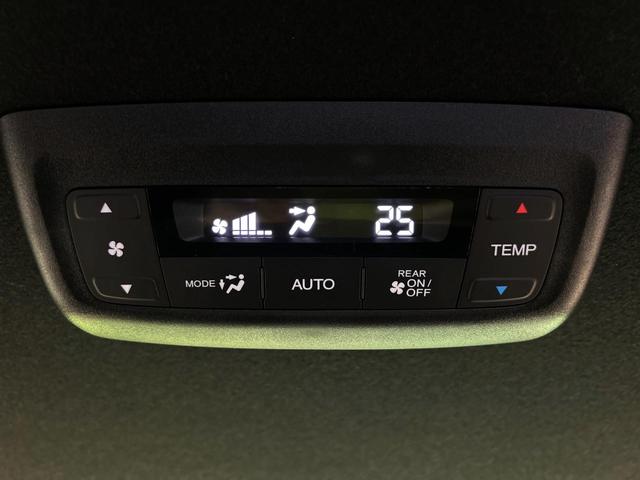 ステップワゴン ｅ：ＨＥＶスパーダ　登録済未使用車　両側電動ドア　バックカメラ　衝突被害軽減システム　レーダークルーズ　電動リアゲート　ハーフレザーシート　コーナーセンサー　スマートキー　ＬＥＤヘッド　オートハイビーム　車線逸脱警報（49枚目）